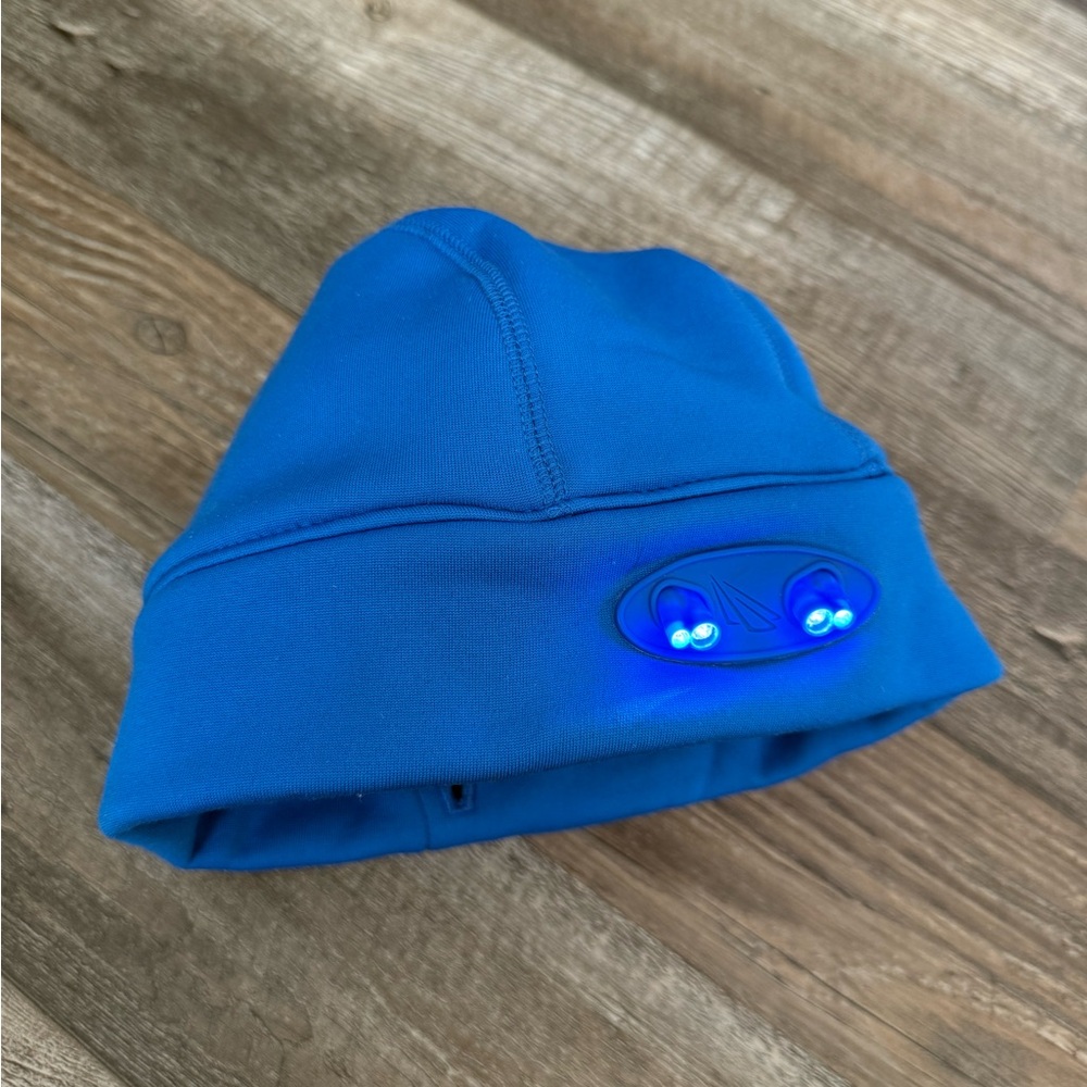 Kids LL Bean Light Up beanie battery operated light up hat